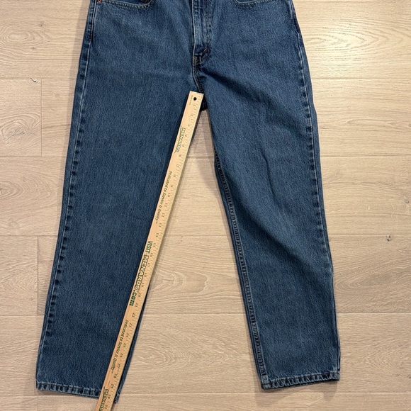Levi’s 550 Men’s Relaxed Fit Jeans Medium Wash W35 L32 Classic Denim - Picture 8 of 9